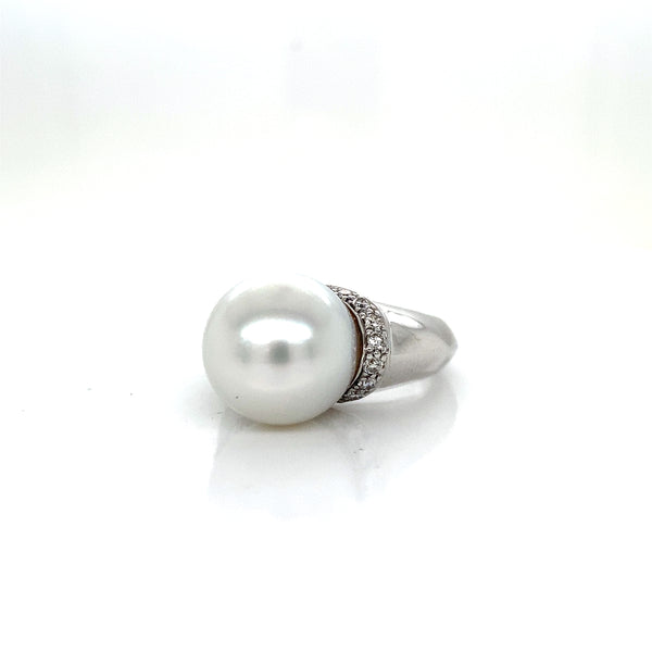 Autore Pearl & Diamond Ring