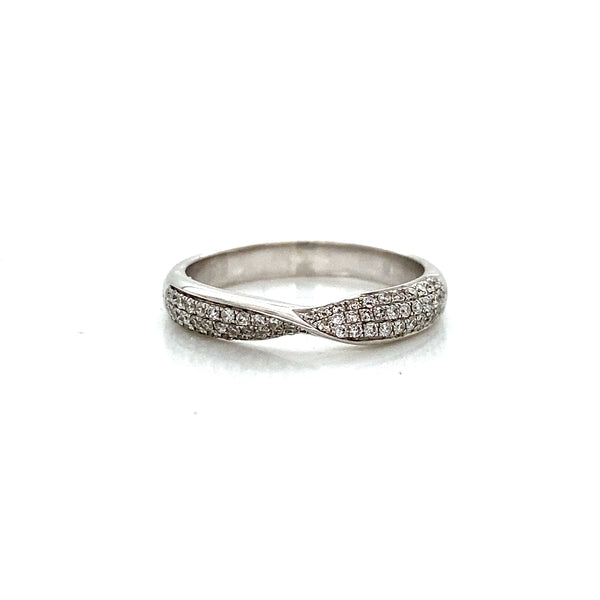 Pinch Wide Pave Wedder