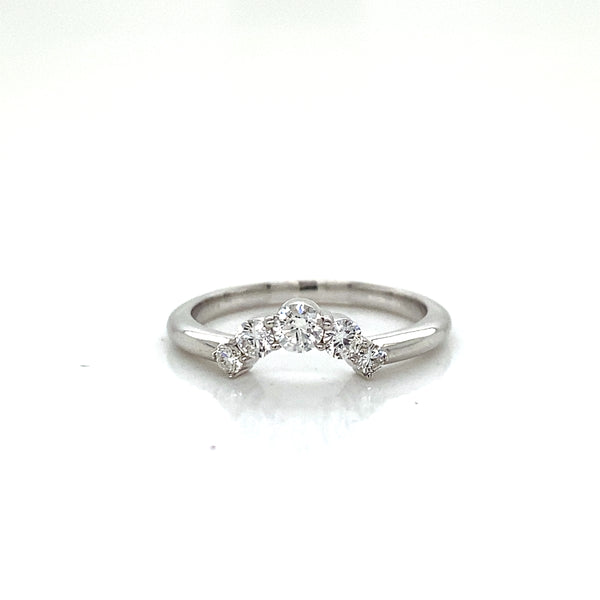 Arched Diamond Wedder