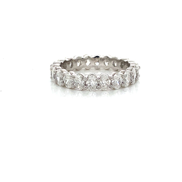Oval Full Hoop Diamond Wedder